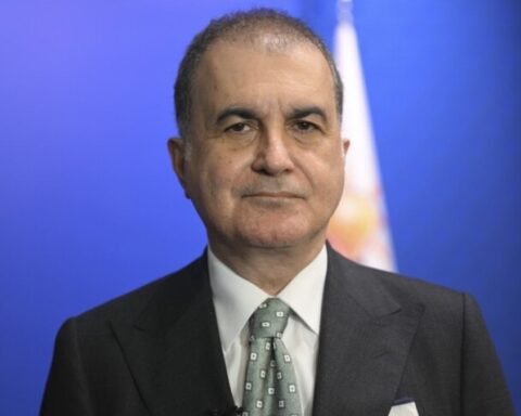 Ömer Çelik: 27 Nisan e-muhtırası Türkiye’nin demokratikleşme sürecinde önemli bir dönüm noktasıdır