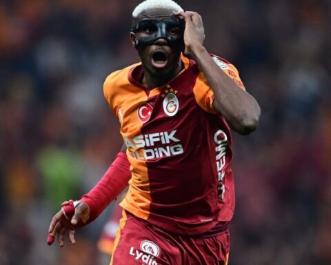 Osimhen, Galatasaray'ın Şampiyonluğu Kutlamasında Fenerbahçe'ye Meydan Okudu