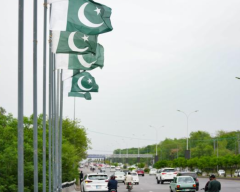 Pakistan'da Terör Saldırısında 12 Polis Hayatını Kaybetti