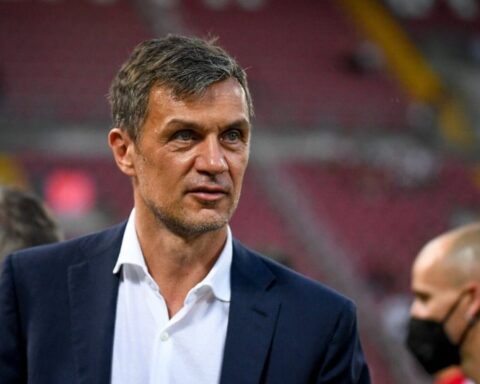 Paolo Maldini: Hakan Safi'nin Kazanması Durumunda Neler Olacağını Bekliyoruz