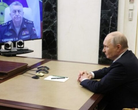 Putin, Yeni "Sarmat" Füzesinin Başarılı Testini Açıkladı: İlk Alay Yıl Sonunda Göreve Başlayacak