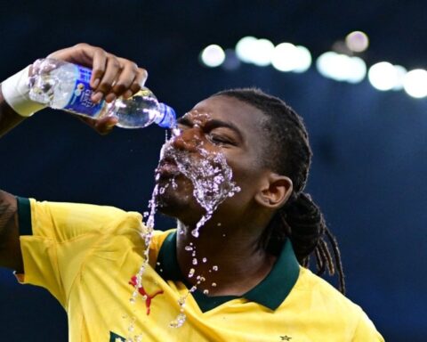 Rafael Leao, Milan'dan Ayrıldığını Resmen Açıkladı