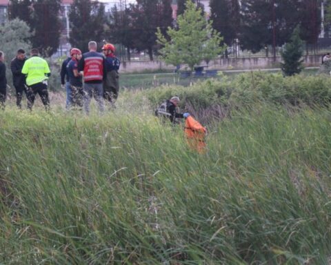 Sakarya'da Tabiyat Parkı'ndaki Gölette Genç Kadının Cesedi Bulundu