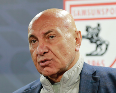 Samsunspor Başkanı Yüksel Yıldırım: Fenerbahçe Kendi Hatasına Yansın