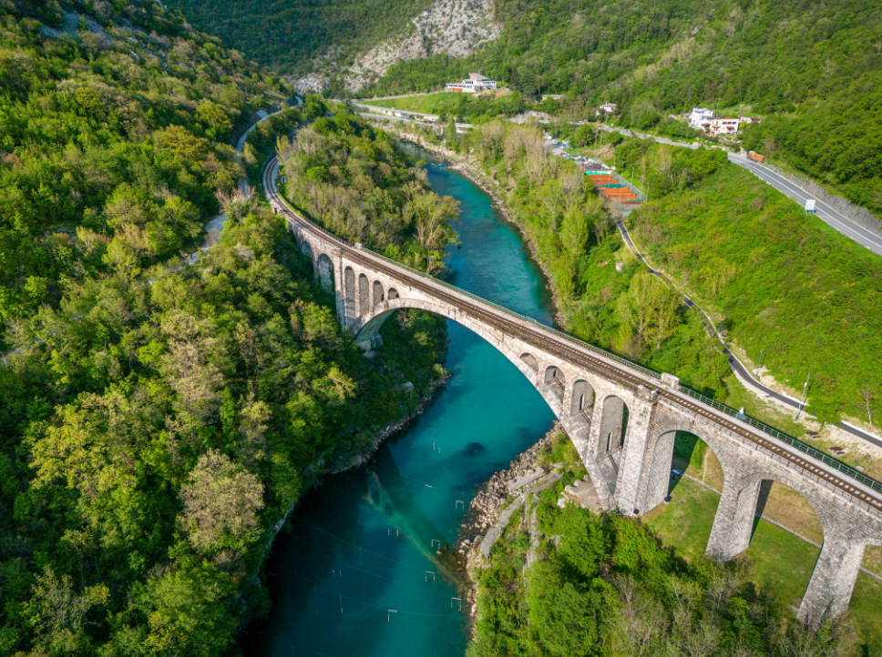 Slovenya’daki Solkan Köprüsü: 120 Yıldır Hem Tarihi Hem Ulaşım Noktası