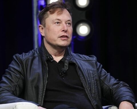 SpaceX, Halka Arz Başvurusunu Tamamladı ve Nasdaq'ta İşlem Görecek