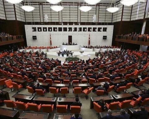 TBMM'de Torba Yasası Görüşmeleri Başlıyor: Alkollü İçki Satışında Yeni Düzenlemeler Geliyor