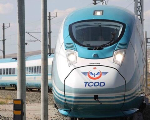 TCDD'den İlaçlama Uyarısı: 15 Gün Süresince Belirtilen Alanlardan Uzak Durun
