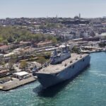 TCG Anadolu, İstanbul Sarayburnu'nda halkın ziyaretine açıldı