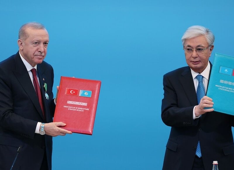 Türkiye ve Kazakistan Arasında 13 Yeni Anlaşma İmzalandı