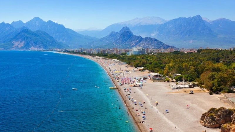 Türkiye’nin Turizm Performansı: 2025 Verileri Antalya ve İstanbul'u Öne Çıkarıyor
