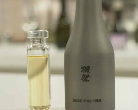 Uzayda Üretilen Sake Rekor Fiyatla Satıldı: Litre Başına 5.8 Milyon Euro
