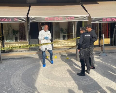 Van'da Silahlı Saldırı: Bir Kişi Bacağından Yaralandı
