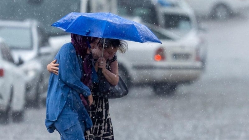 Yağışlar Devam Ederken Hava Sıcaklıklarının Artması Bekleniyor