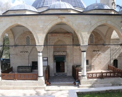 Yunus Paşa Camii, 508 Yıl Sonra Tarihi Dokusuyla Ayakta Kalıyor
