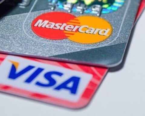 ABD'nin Küba'ya Yaptırımları, Visa ve Mastercard ile Ödemeleri Kısıtlayacak