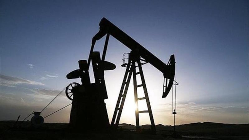 ABD'nin Ticari Ham Petrol Stokları 8 Milyon Varil Düştü