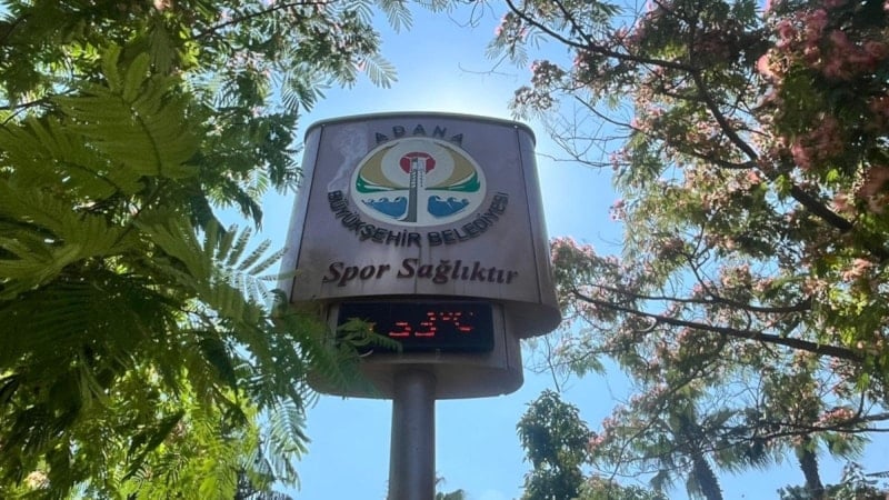 Adana'da Aşırı Sıcaklar Vatandaşları Zor Durumda Bıraktı