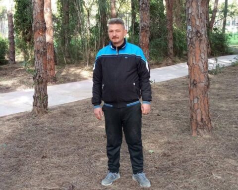 Antalya'da Bir Kişi Bahçesinde Ölü Bulundu, Olayla İlgili Soruşturma Başlatıldı