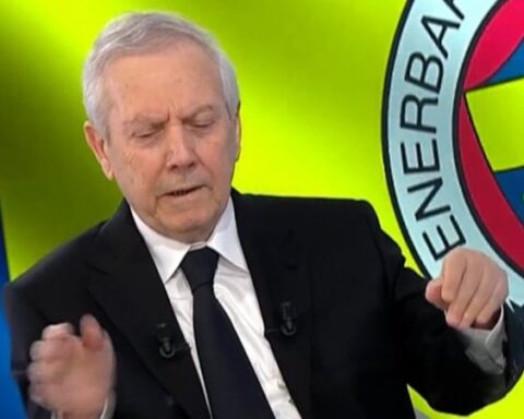 Aziz Yıldırım, canlı yayında gelen sineğe esprili yanıt verdi