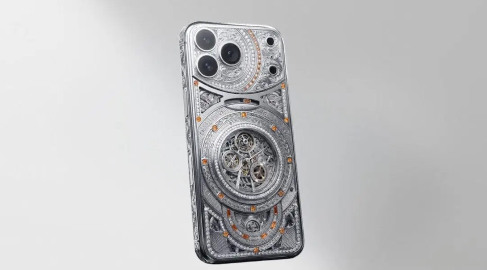 Caviar'ın Yeni Akıllı Telefonu: Lüks Saat ile Entegre Edildi