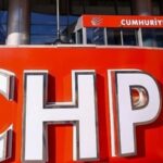 CHP'li Bülent Tezcan'ın Akrabalarını Belediyelere Yerleştirmesi Tepkilere Neden Oluyor
