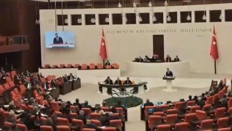 CHP'li Vekillerden Mutlak Butlan Araştırma Önergesiyle Meclis'te Gergin Anlar
