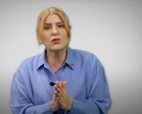 Dilan Polat, Sevda Türküsev'e Mesaj Attı: Toplumu Suçluyorlar.