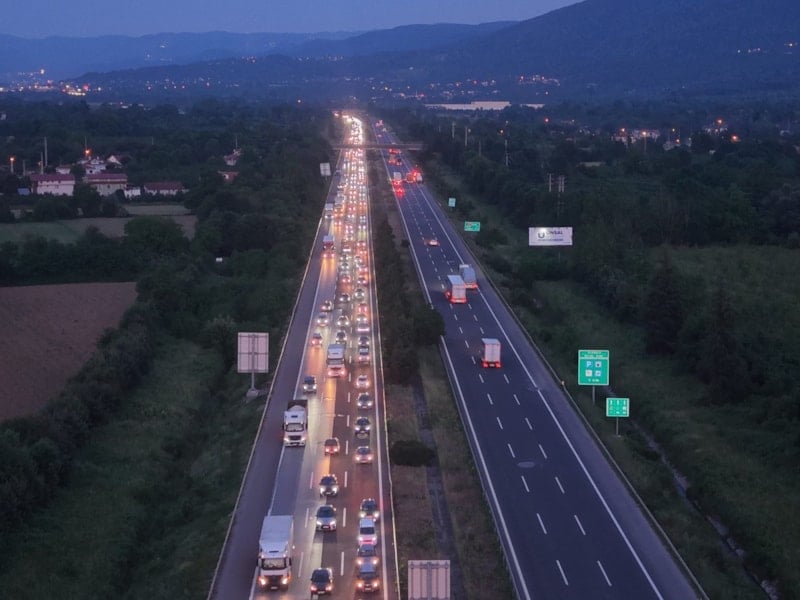 Düzce Geçişinde Bayram Dönüşü Trafik Yoğunluğu Sürüyor