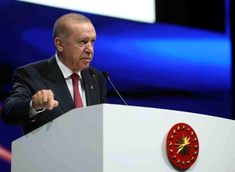 Erdoğan: CHP'nin Gündemi Sadece Koltuk Kavgası ile Sınırlı
