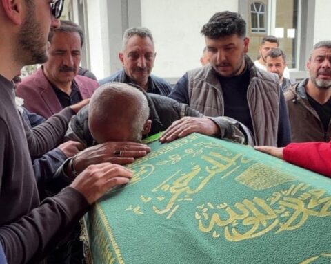Erzurum'da Kardeşini Kurtardıktan Sonra Kalp Krizi Geçirerek Hayatını Kaybetti