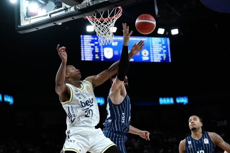 Fenerbahçe, Anadolu Efes'i Yenerek Basketbol Süper Ligi Finaline Yükseldi
