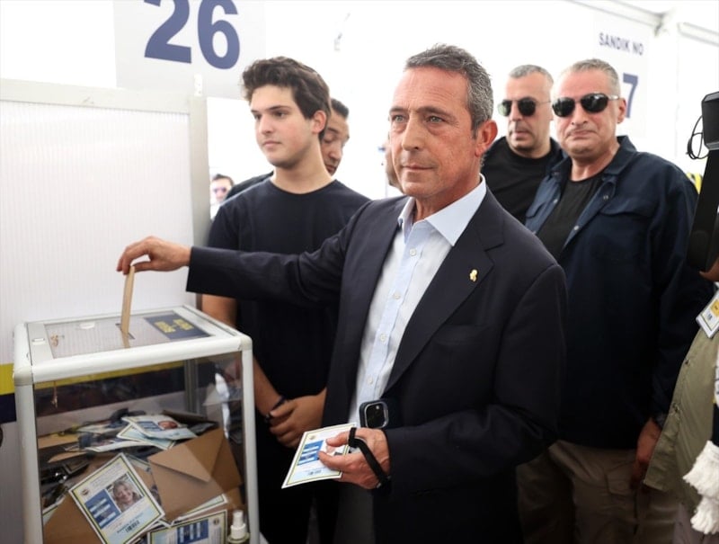 Fenerbahçe Kongresinde Ali Koç Oyunu Kullandı, Birlik Çağrısı Yaptı