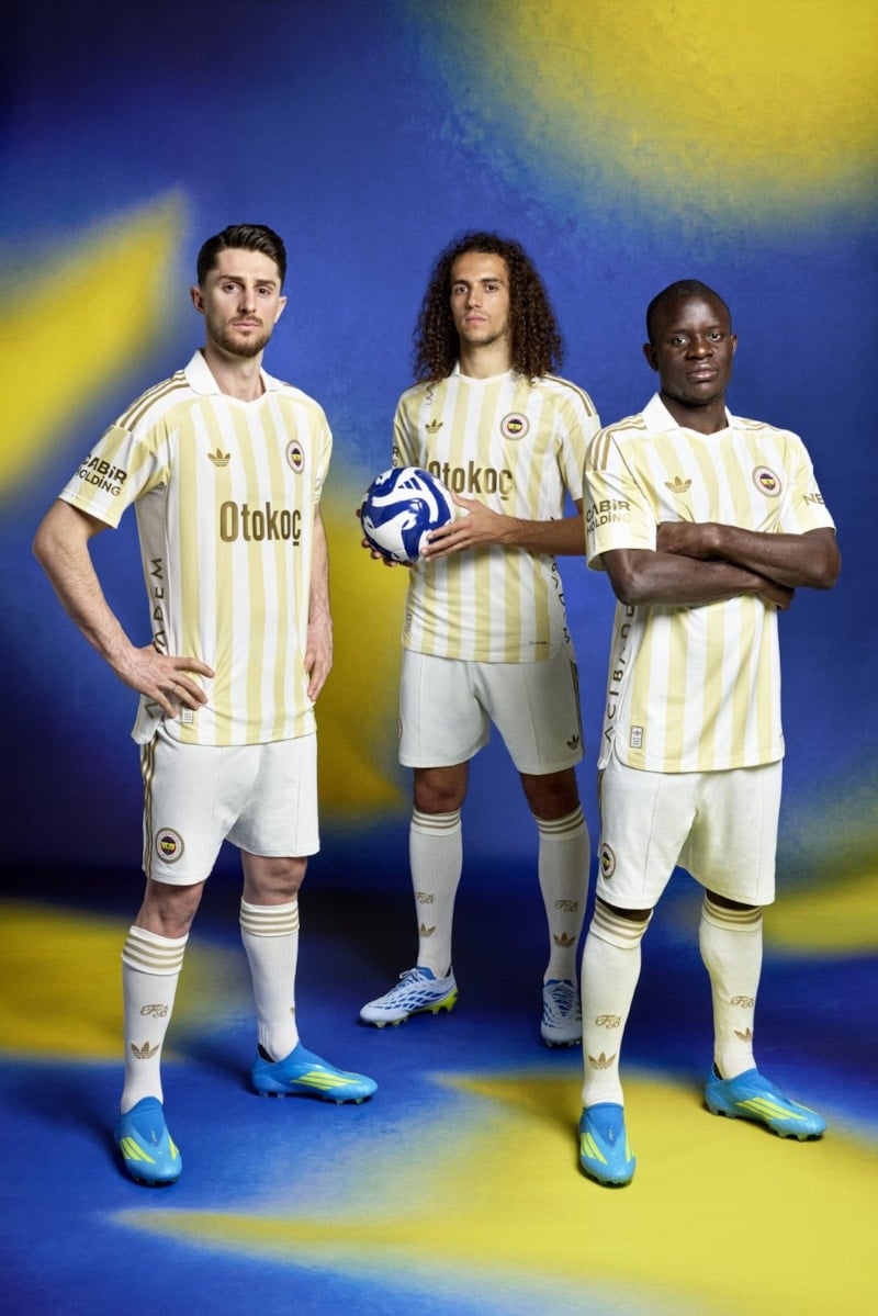 Fenerbahçe'nin 2026-27 Sezonu Formaları Tanıtıldı