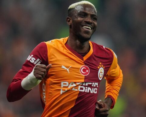 Galatasaray Başkanı Dursun Özbek'ten Osimhen için transfer açıklaması geldi