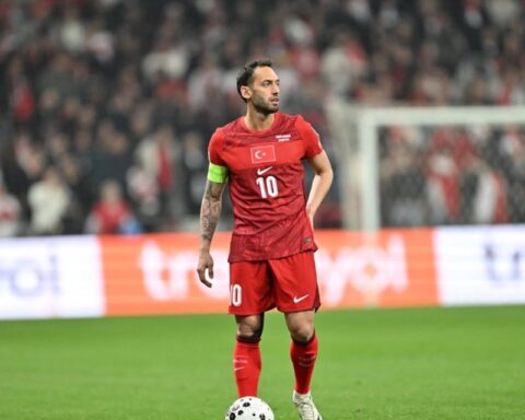 Hakan Çalhanoğlu'na Fenerbahçe Transferi Hakkında Soruldu, Yanıt Vermedi