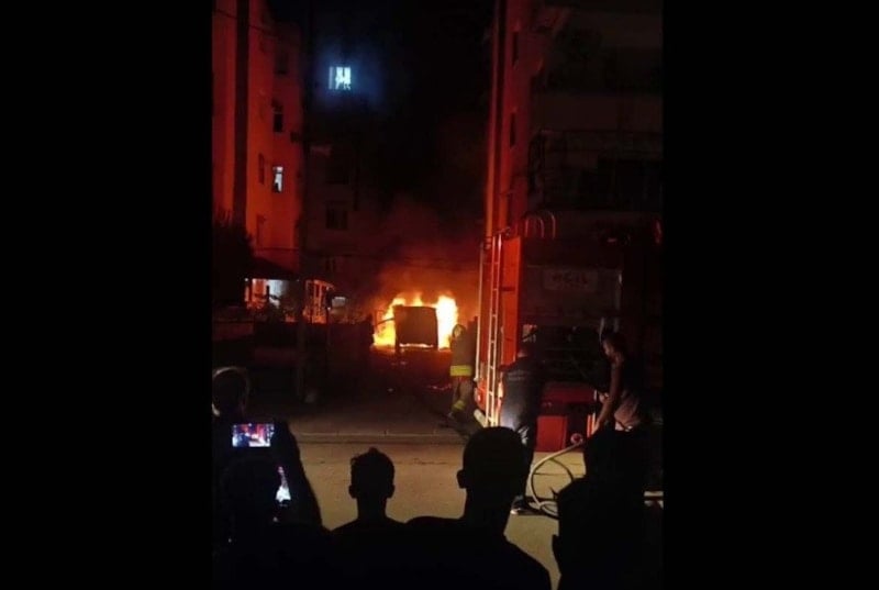 Hatay’da Park Halindeki Otomobilde Yangın Çıktı