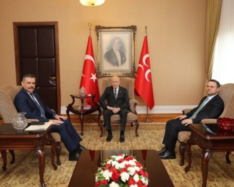 İçişleri ve Adalet Bakanları'ndan Devlet Bahçeli'ye ziyaret gerçekleşti