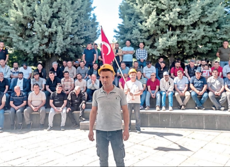 İşçiler Yine Patronun Sözlerine Güvenmiyor, Ankara'ya Yürüyüşe Devam Ediyor
