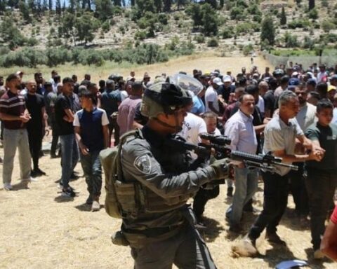 İsrail Ordusu Ateşkese Rağmen Gazze'ye Saldırıyor: 8 Filistinli Hayatını Kaybetti