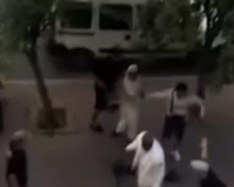 İstanbul'da Yabancı Uyruklu Bireyler Arasında Bıçaklı Kavga Yaşandı