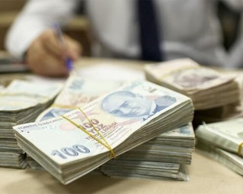 Kamu Kurumları Artan Zararlarla Yüzleşiyor