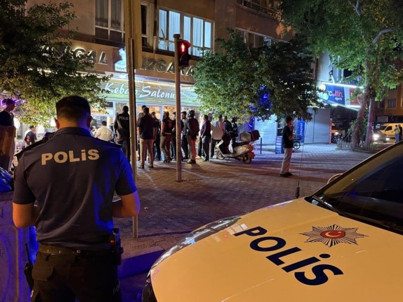 Kayseri'de Döner Bıçağıyla Yapılan Saldırıda İki Kişi Yaralandı