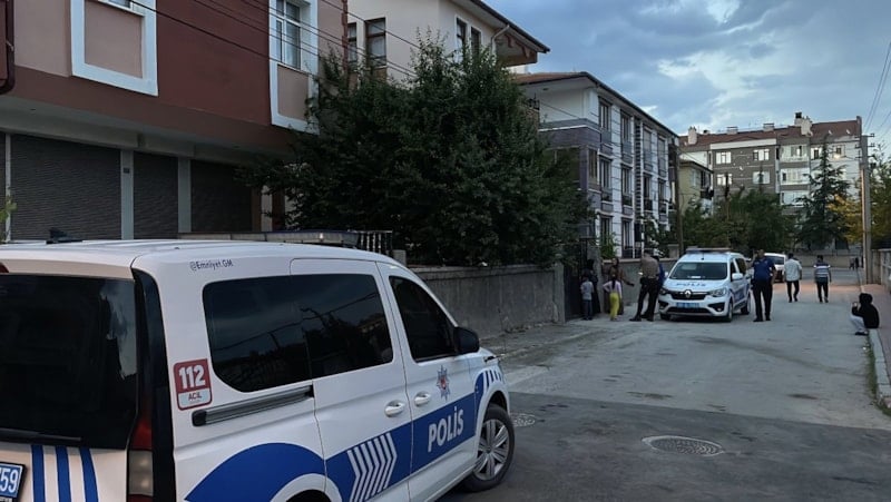 Konya'da Eşinden Bıçaklanan Kadın Ağır Yaralı Olarak Hastaneye Kaldırıldı