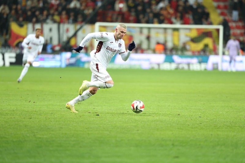 Oleksandr Zubkov, AEK'ye Transfer Olma Aşamasında