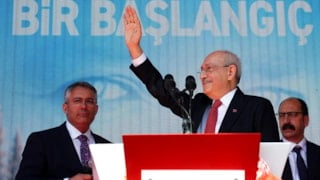 Özgür Özel, Amerika'da Türkiye'deki demokrasi krizini eleştirdi