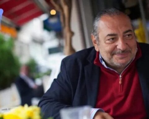 Reha Muhtar 66 yaşında hayatını kaybetti