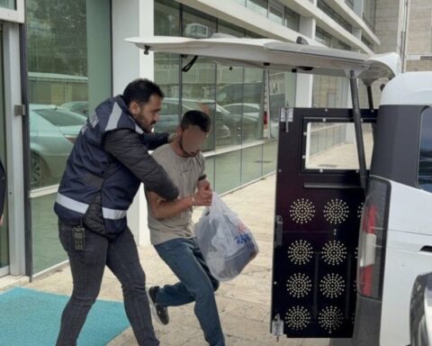 Samsun'da Annesine Darbeden Şahıs Tutuklandı