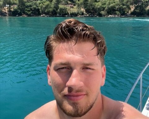 Semih Kılıçsoy, Tatil Paylaşımıyla Dikkatleri Üzerine Çekti