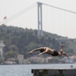 Sıcak Hava Dalgası Türkiye'yi Etkisi Altına Alıyor, Yağmurlar Geliyor